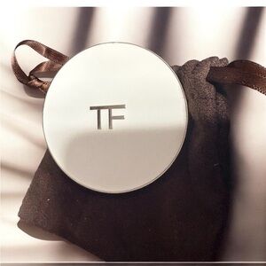 Tom Ford Ivory/Gold Mirror Compact NWOT protective films still on!
